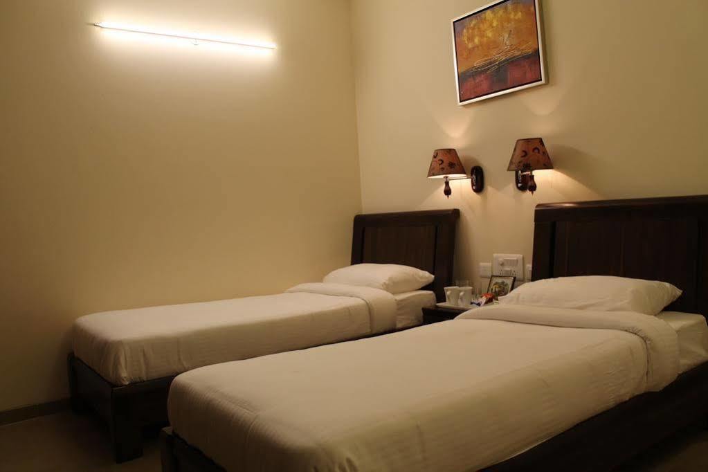 Veera Strand Park Serviced Apartments Calangute Εξωτερικό φωτογραφία